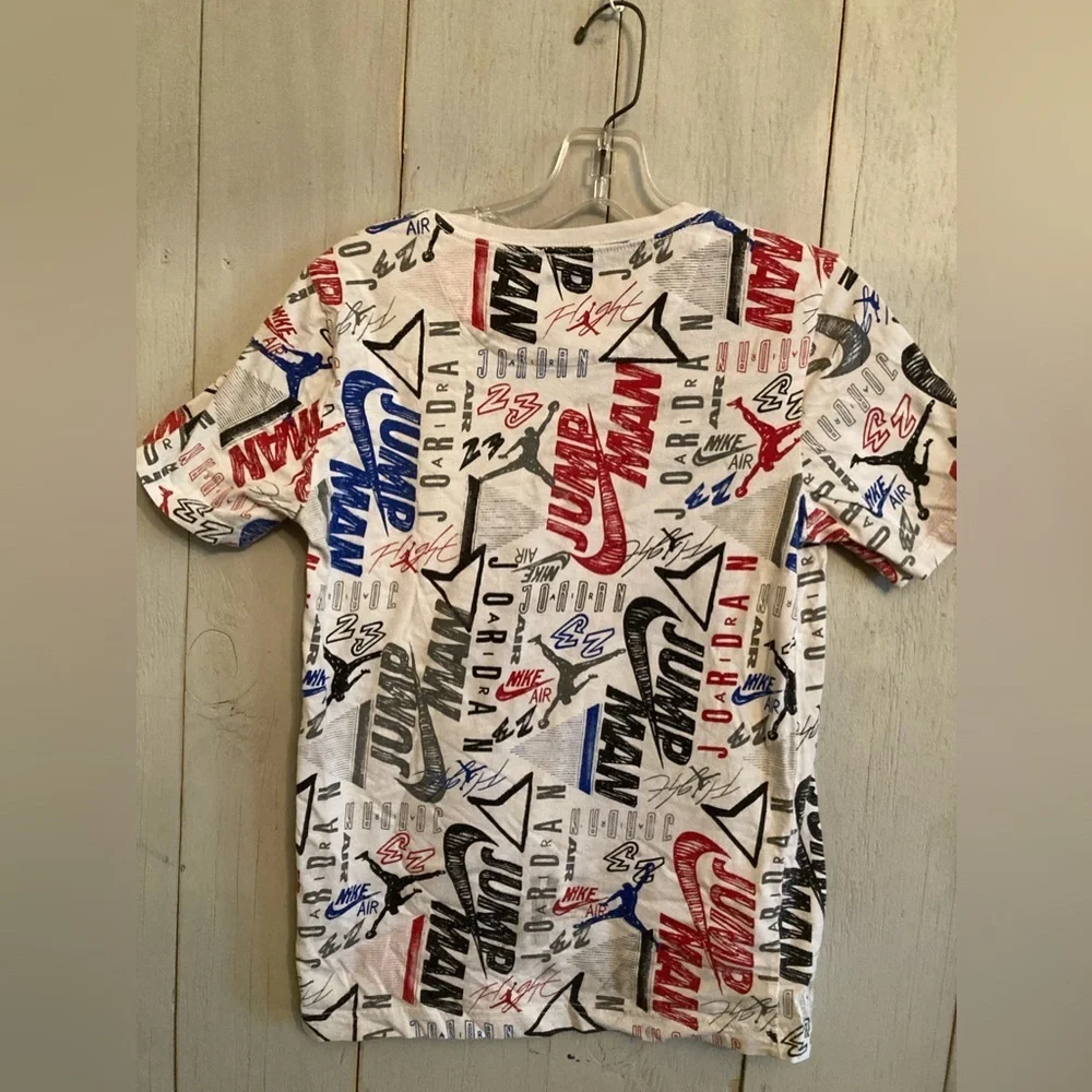 NIKE AIR JORDAN BOY'S‎ ALL OVER PRINTED TEE T-SHIRT Size Large